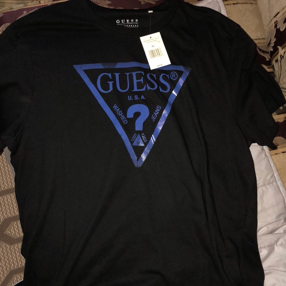 Guess T-Shirt